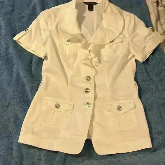 White House Black Market Tops - White House black market ladies sz 2 beautiful top